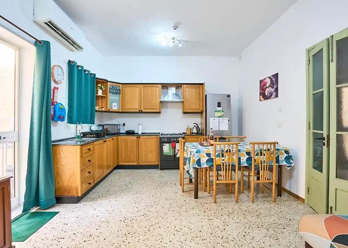 Ta\' Nena Apartment In Floriana, 10 Minutes Away From Valletta