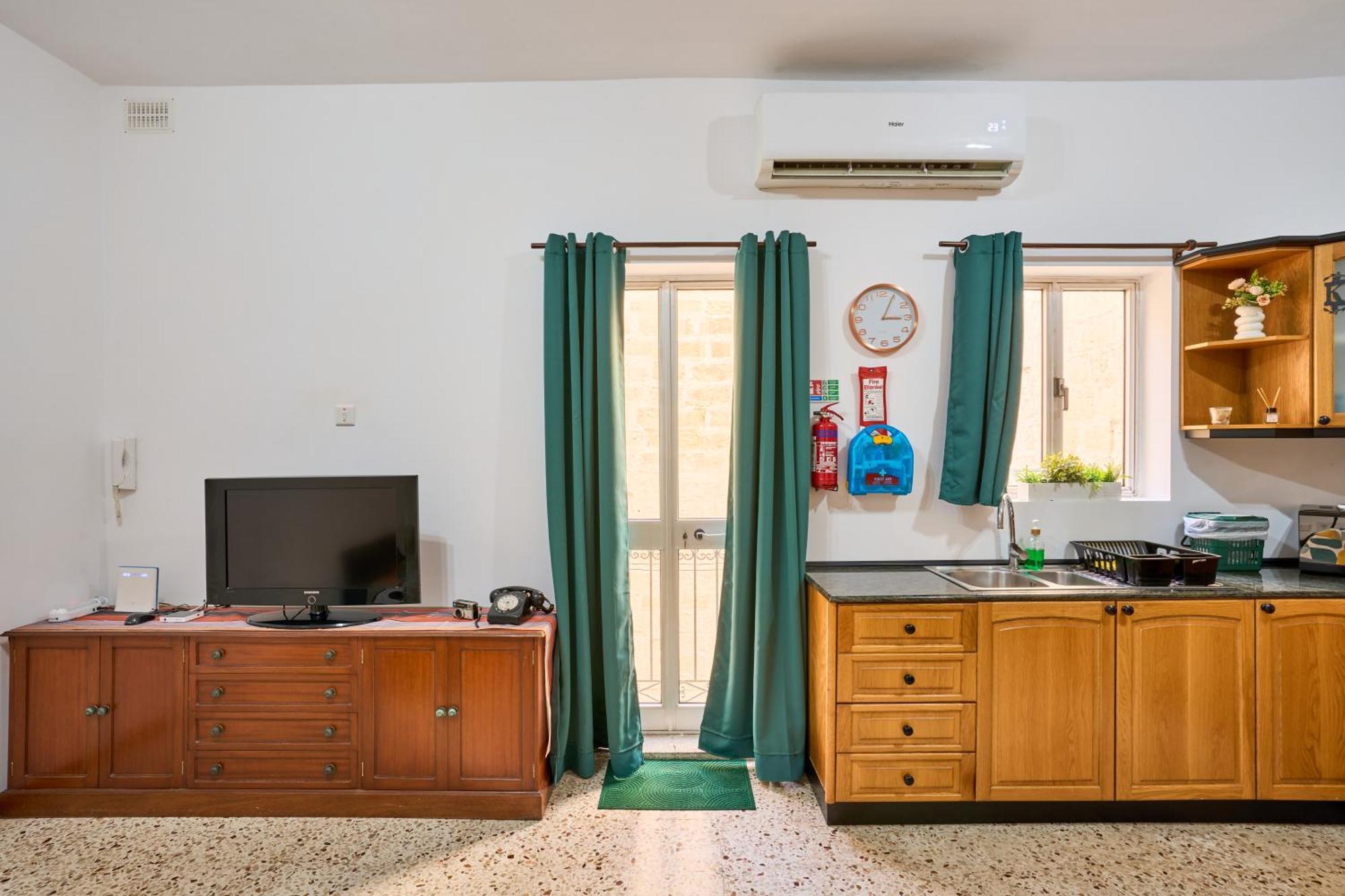 Appartement Ta' Nena In Floriana, 10 Minutes Away From Valletta *